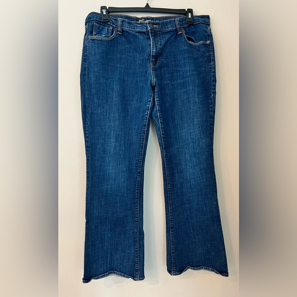 Old Navy “the Sweetheart“ Women's Flare Jeans in Deep Blue
